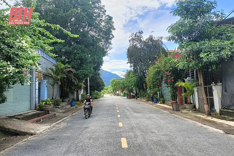 Đảng bộ thị trấn Cành Nàng đẩy mạnh việc học và làm theo Bác