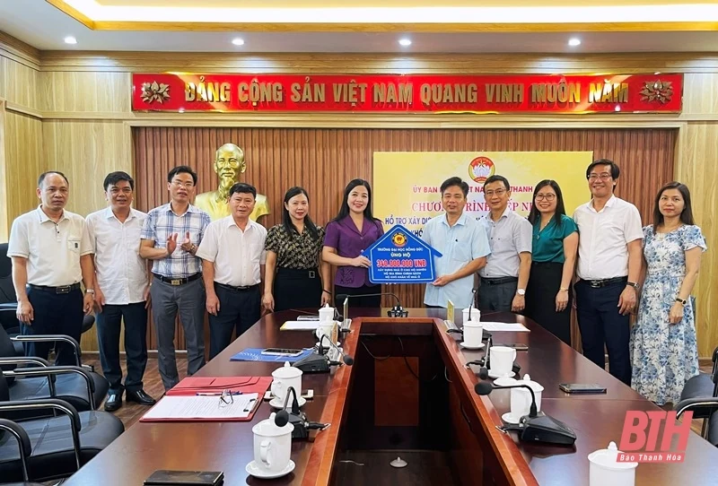 Tiếp nhận hỗ trợ xây dựng nhà ở cho hộ nghèo, gia đình chính sách, hộ còn khó khăn về nhà ở