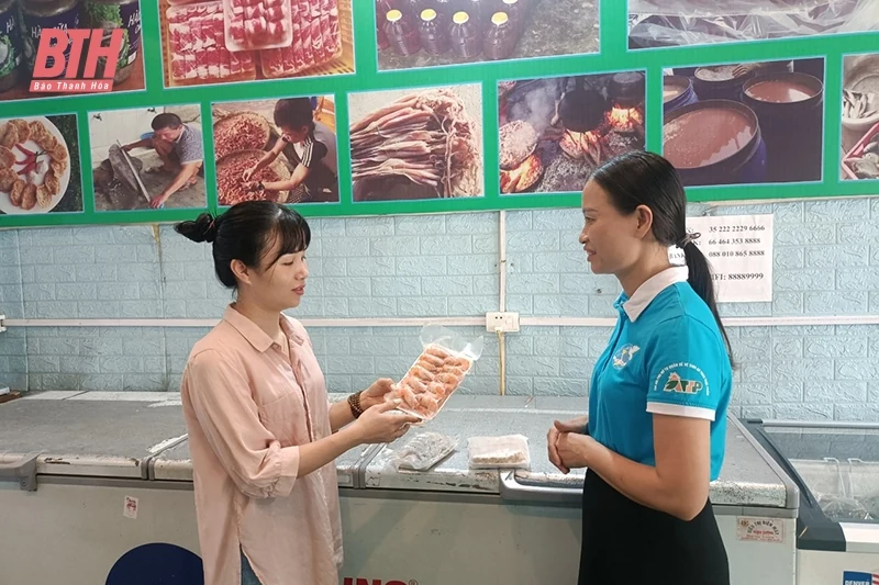 Chủ tịch phụ nữ link m88 nhiệt tình, gương mẫu