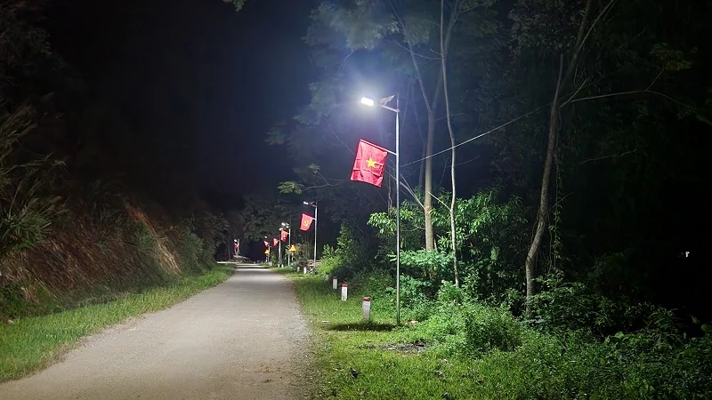 Hành trình hàng nghìn “chiến sĩ” mùa hè xanh mang ánh sáng đến vùng cao