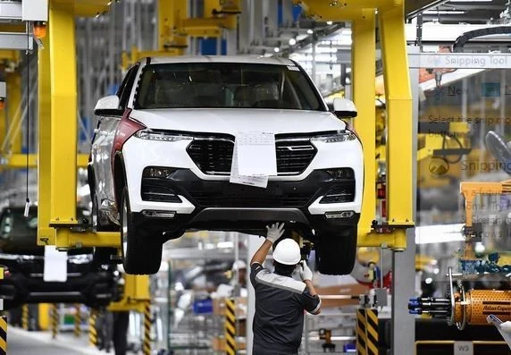 Thủ tướng yêu cầu Bộ Tài chính đề xuất lệ phí trước bạ ô tô trong tháng 7