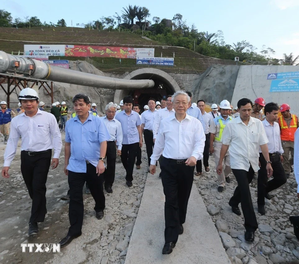 Tổng Bí thư Nguyễn Phú Trọng - Nhà lãnh đạo mẫu mực, “Tổng tư lệnh của lòng dân”