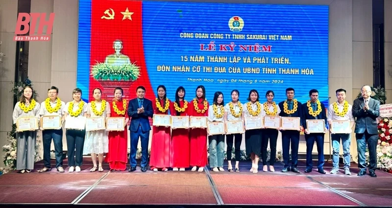 Công đoàn Công ty TNHH Sakurai Việt Nam kỷ niệm 15 năm thành lập và phát triển, đón nhận Cờ thi đua của UBND tỉnh