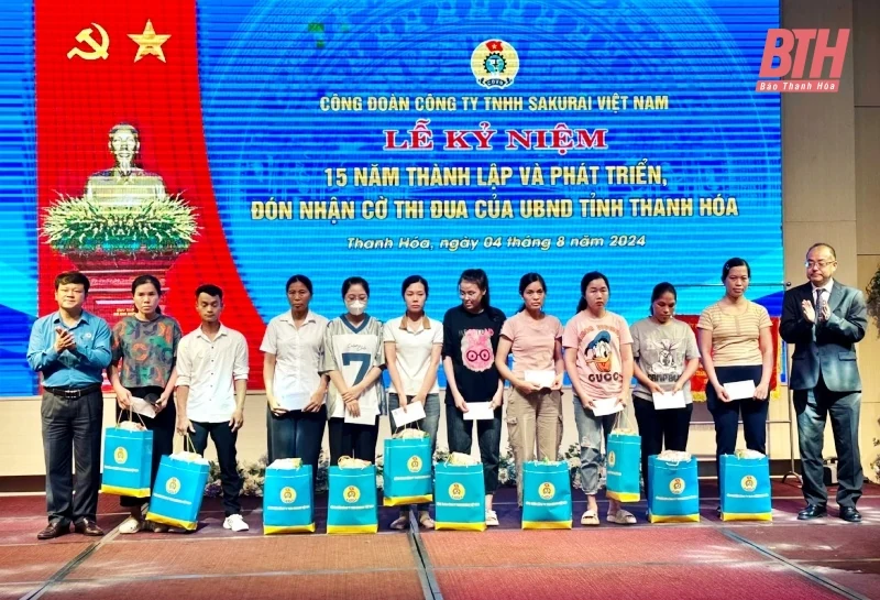 Công đoàn Công ty TNHH Sakurai Việt Nam kỷ niệm 15 năm thành lập và phát triển, đón nhận Cờ thi đua của UBND tỉnh