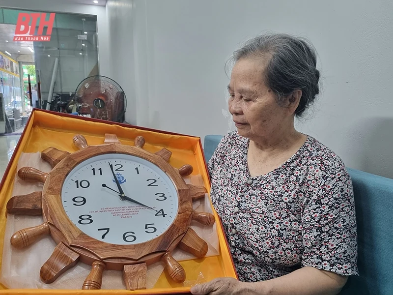 “Cô gái Lạch Trường” hai lần hiến máu cho các chiến sĩ hải quân