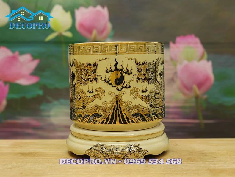 Decopro mách bạn kinh nghiệm mua bát hương bàn thờ gia tiên đúng