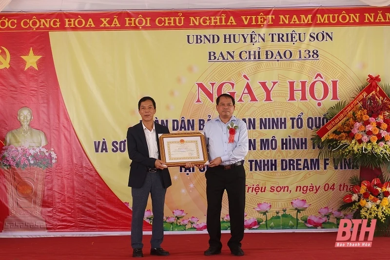 Trưởng Ban Tổ chức Tỉnh ủy Nguyễn Văn Hùng dự “Ngày hội toàn dân bảo vệ an ninh Tổ quốc năm 2024” tại Triệu Sơn