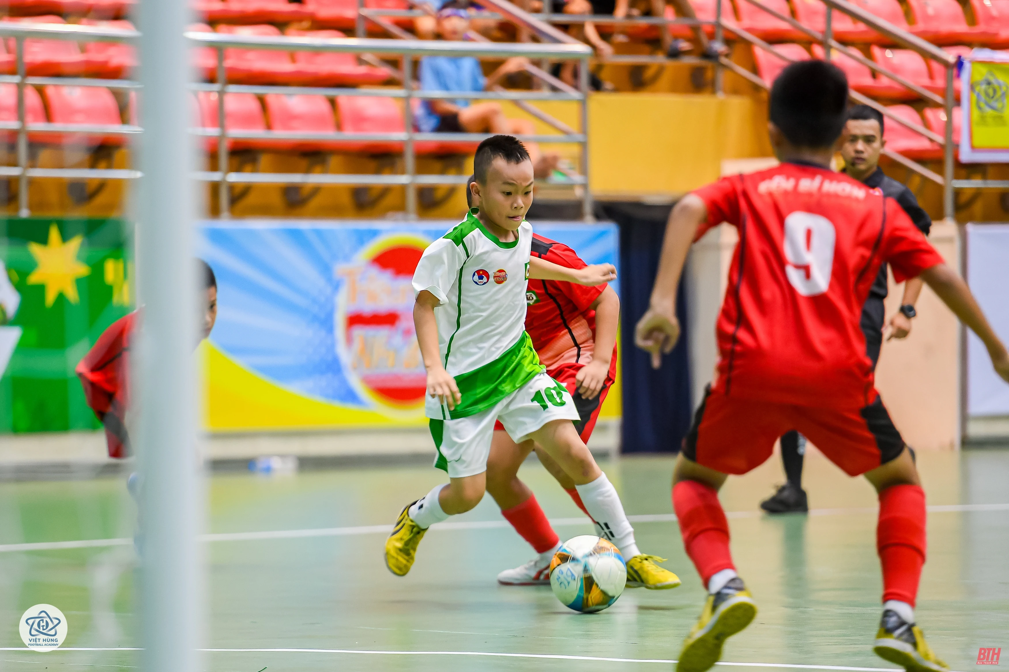 Nguyễn Lê Gia Bảo - vũ khí lợi hại của U11 Việt Hùng Thanh Hoá tại giải Bóng đá Nhi đồng toàn quốc 2024