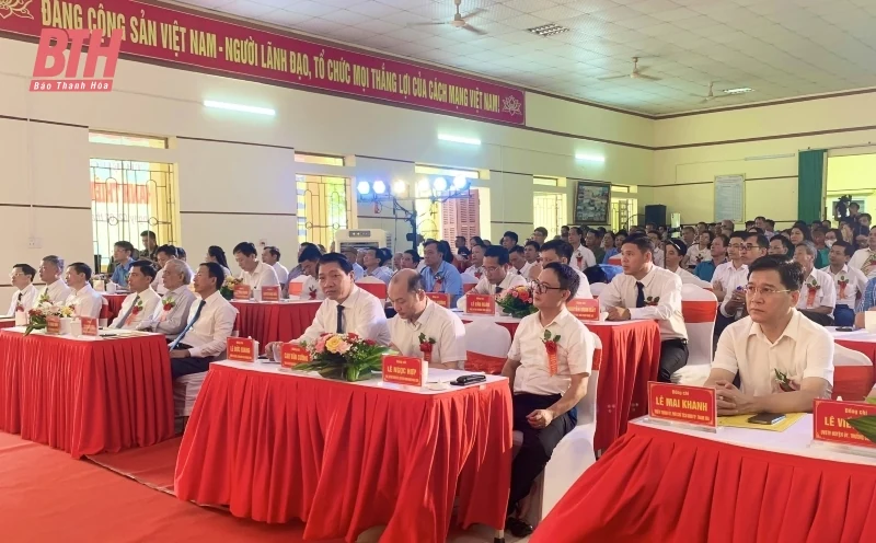 Xã Thiệu Giao đón nhận quyết định công nhận xã đạt chuẩn NTM nâng cao