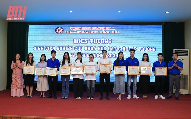 Sinh viên Trường Đại nhà cái m88 Hồng Đức say mê nghiên cứu khoa nhà cái m88