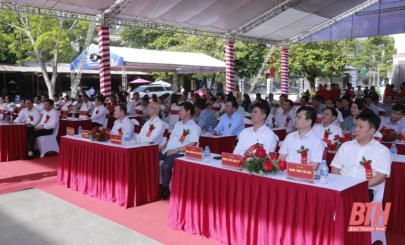Khai trương không gian trưng bày, giới thiệu sản phẩm tỉnh Thanh Hóa và các tỉnh, thành phố khu vực phía Bắc năm 2024