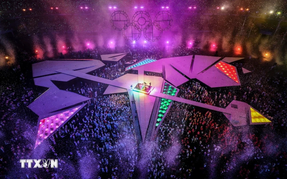 Lễ bế mạc Olympic 2024: Lời tạm biệt ấn tượng của nước Pháp