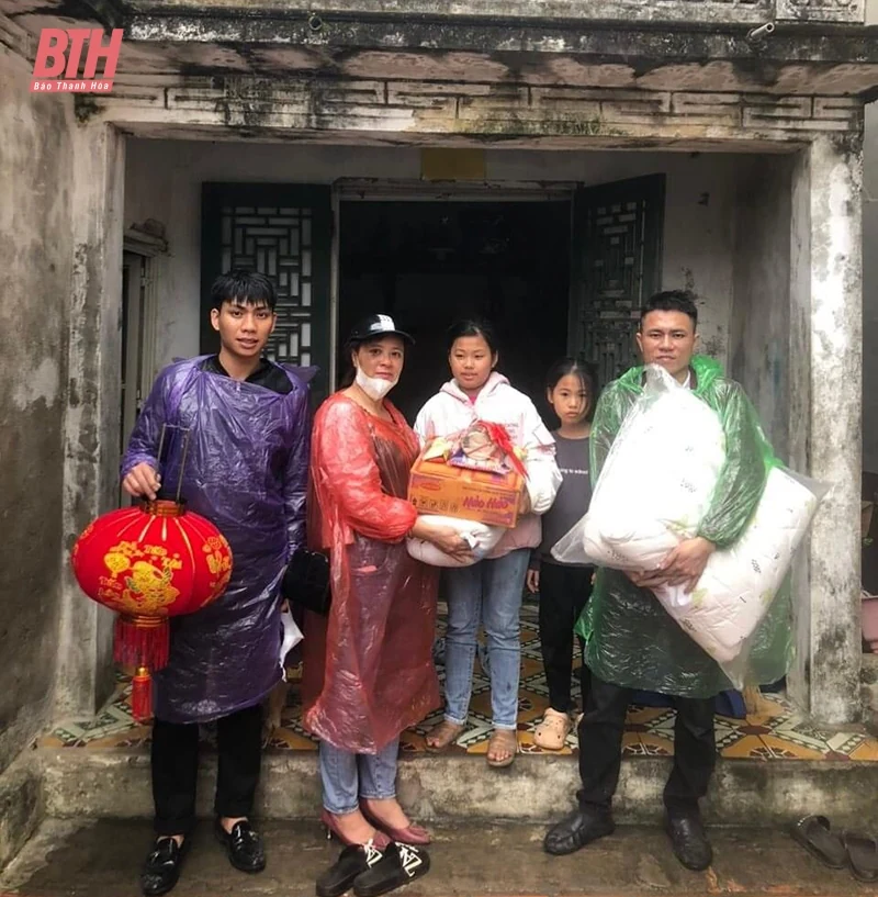 Xã biển sáng lên những điều tử tế