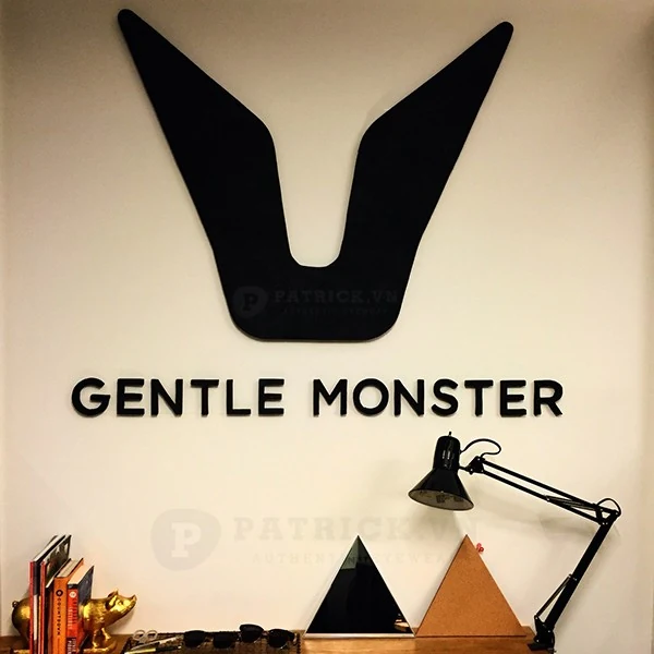Kính chữ V Gentle Monster - biểu tượng của phong cách thời trang hiện đại
