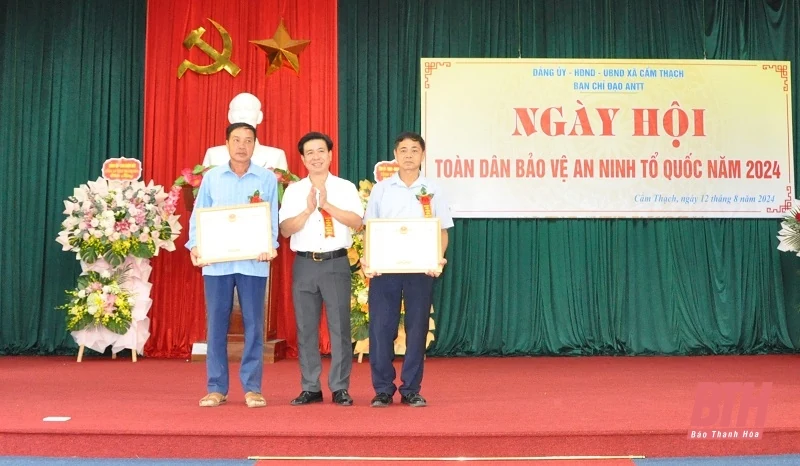 Ngày hội Toàn dân bảo vệ an ninh Tổ quốc” tại xã Cẩm Thạch