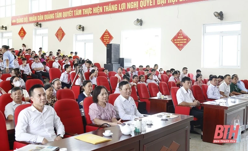 Hơn 200 học sinh phường Quảng Tâm đoạt giải học sinh giỏi các cấp được vinh danh, khen thưởng