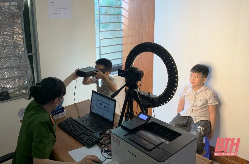 Hiểu đúng để đưa trẻ đi làm thẻ căn cước