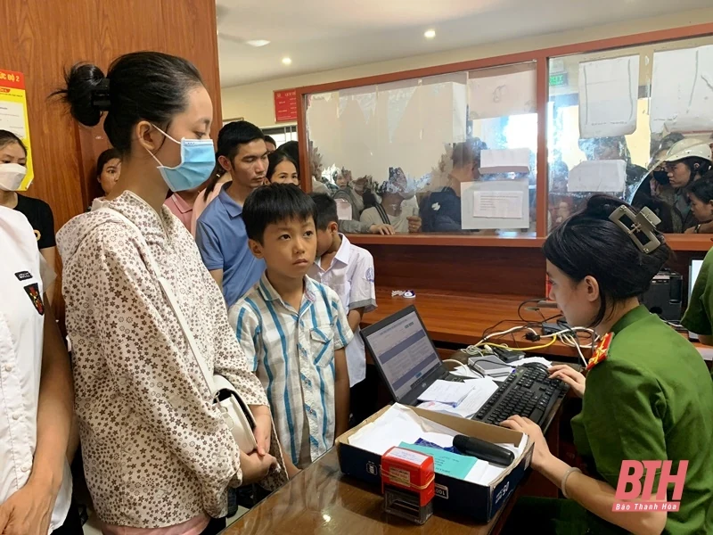 Hiểu đúng để đưa trẻ đi làm thẻ căn cước