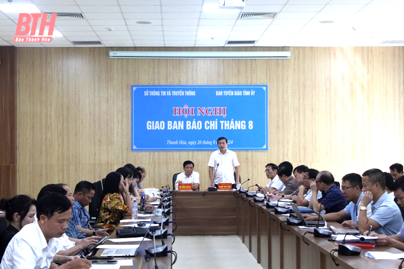 Hội nghị giao ban công tác báo chí tháng 8