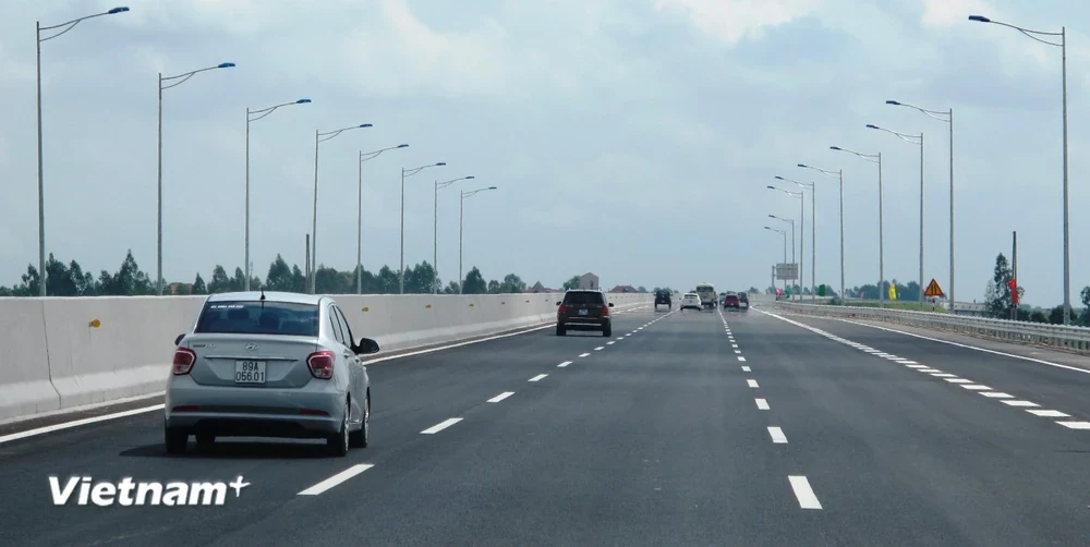 Đến năm 2050 sẽ có 43 tuyến đường bộ cao tốc với tổng số hơn 9.200km