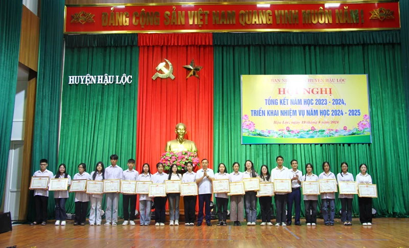Hậu Lộc: Tổng kết năm đăng ký m88 2023-2024 và triển khai nhiệm vụ năm đăng ký m88 mới