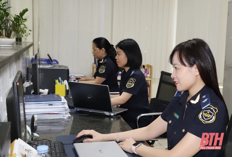 Thu ngân sách nhà nước lĩnh vực hải quan đạt gần 14.000 tỷ đồng