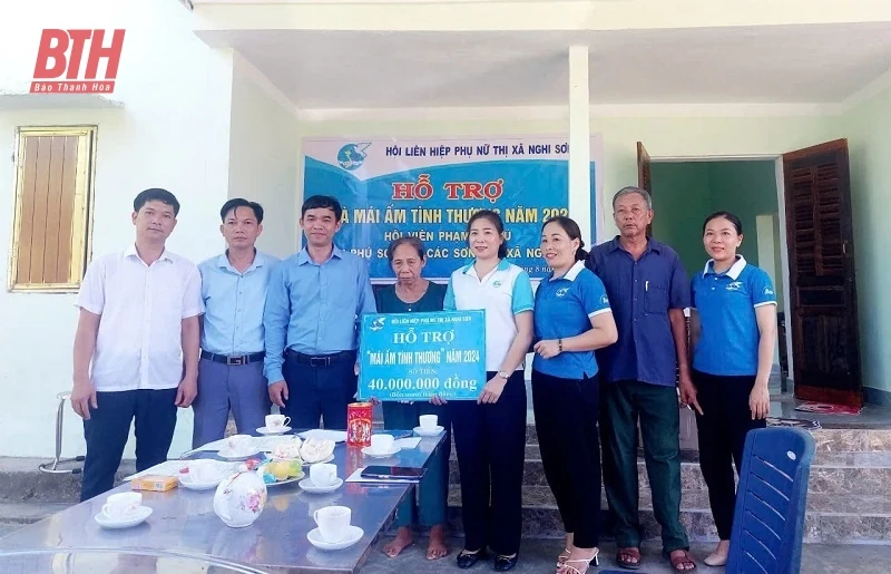 Hỗ trợ kinh phí xây nhà cho 3 dang nhap m88 phụ nữ đặc biệt khó khăn