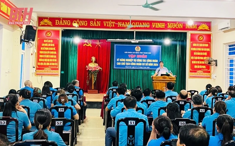 Bồi dưỡng kỹ năng kèo nhà cái m88 vụ công tác công đoàn cho chủ tịch công đoàn cơ sở