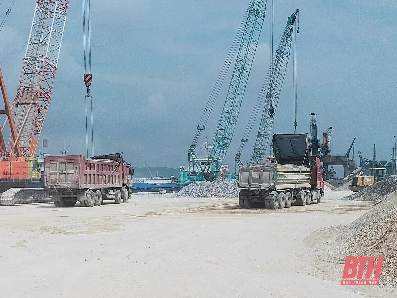 Tinh thần làm việc xuyên kỳ nghỉ lễ