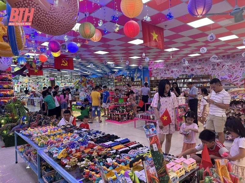 Điểm đến của nhiều người dân trong ngày đầu kỳ nghỉ lễ 2/9 tại TP Thanh Hóa
