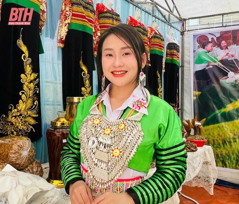 Đặc sắc Tết Độc lập ở huyện vùng biên Mường Lát