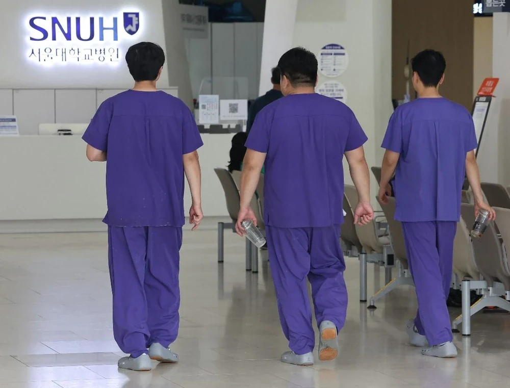 Quốc hội Hàn Quốc thông qua dự luật mở rộng quyền của các y tá