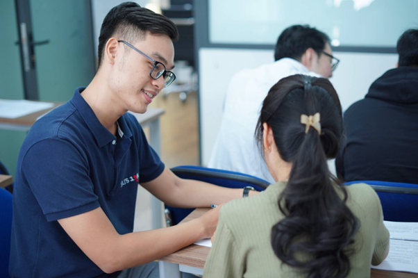 IELTS 1984 và cách để xây dựng đội ngũ giáo viên giỏi luôn hết mình vì học sinh