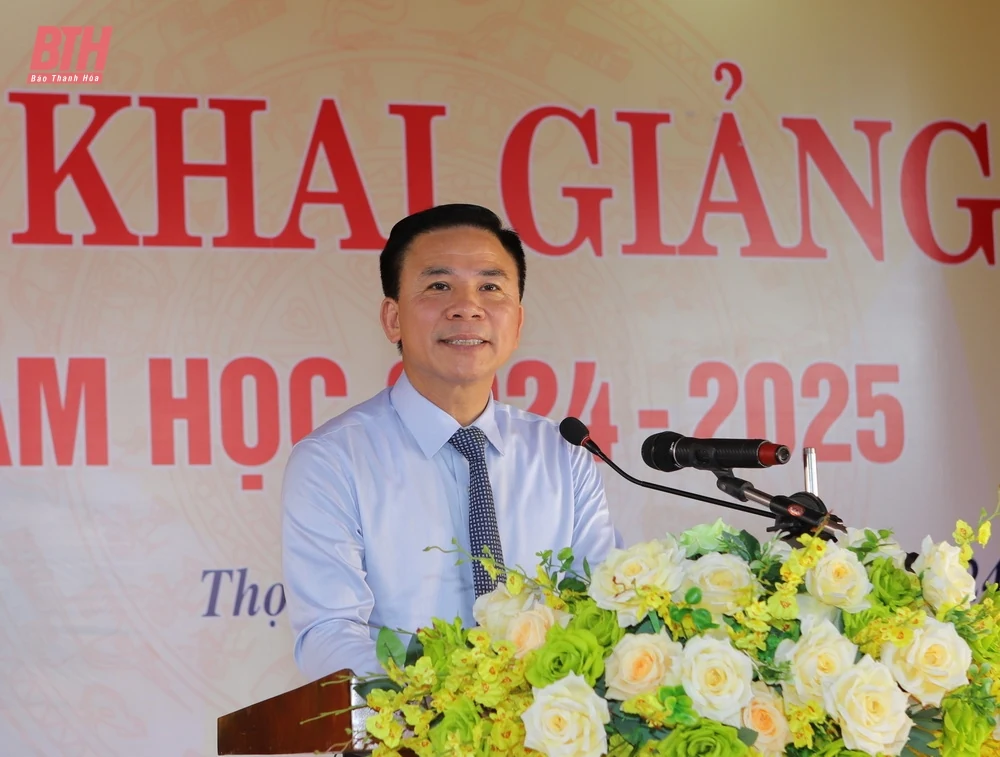 Bí thư Tỉnh ủy Đỗ Trọng Hưng dự lễ khai giảng năm học mới 2024-2025 tại Trường THPT Lê Lợi
