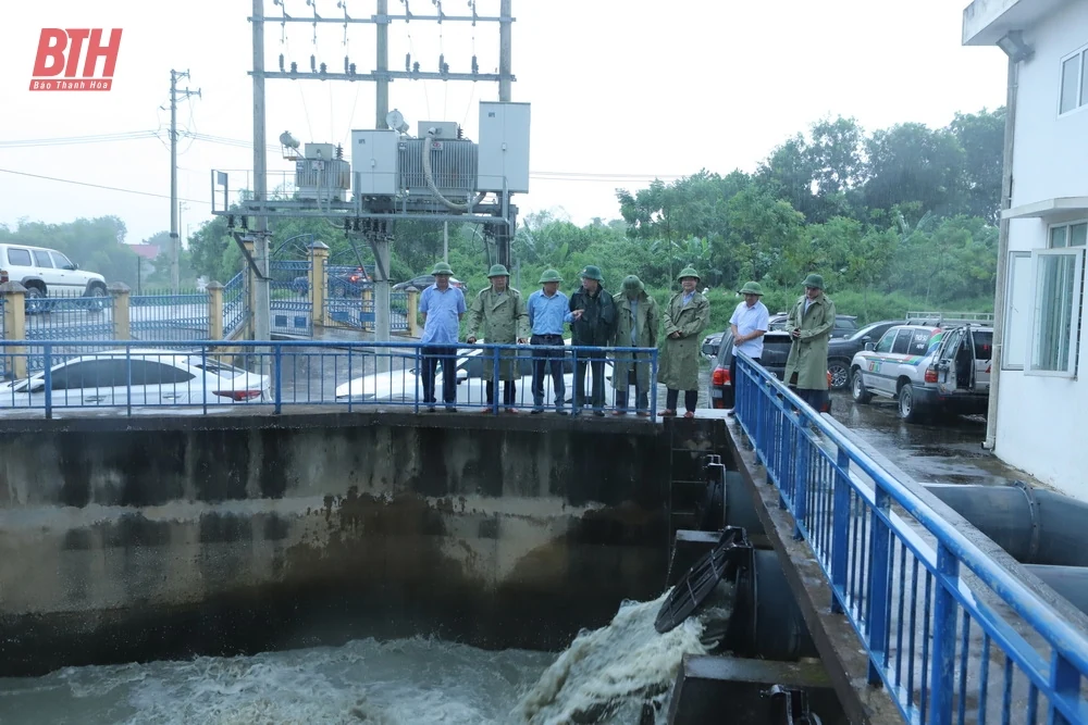 Phó trưởng Ban Tổ chức Trung ương Đỗ Trọng Hưng kiểm tra công tác ứng phó với bão số 3 tại các huyện Triệu Sơn và Thọ Xuân