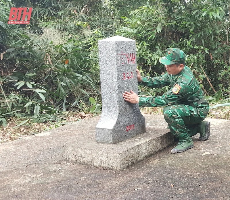 Tuần tra bảo vệ an ninh biên giới dịp lễ Quốc khánh trên biên giới Việt - Lào