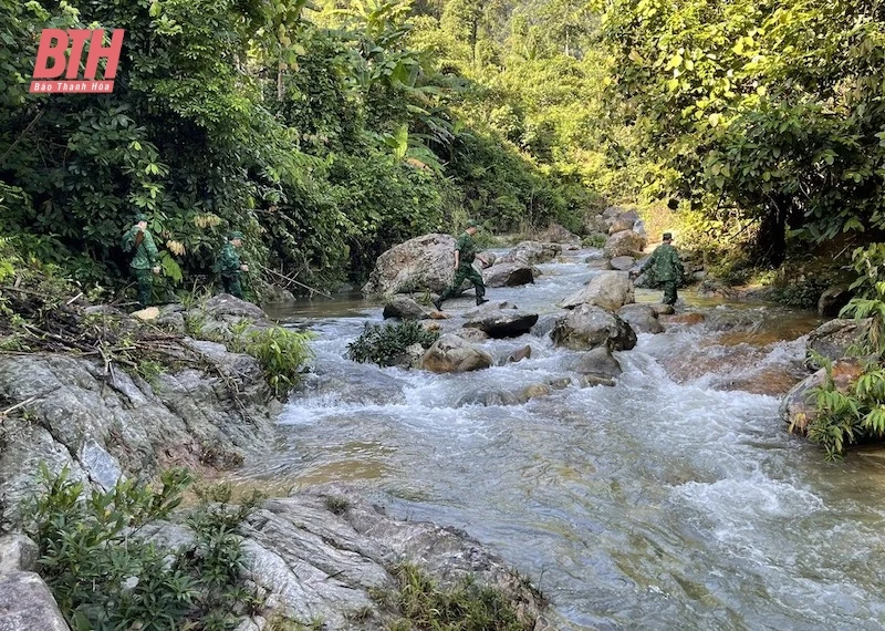 Tuần tra bảo vệ an ninh biên giới dịp lễ Quốc khánh trên biên giới Việt - Lào