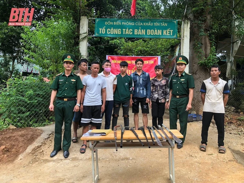 Tuần tra bảo vệ an ninh biên giới dịp lễ Quốc khánh trên biên giới Việt - Lào