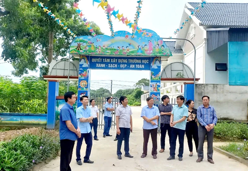 Đẹp làng quê từ phong trào khu dân cư “sáng - xanh - sạch - đẹp - an toàn ở huyện Yên Định