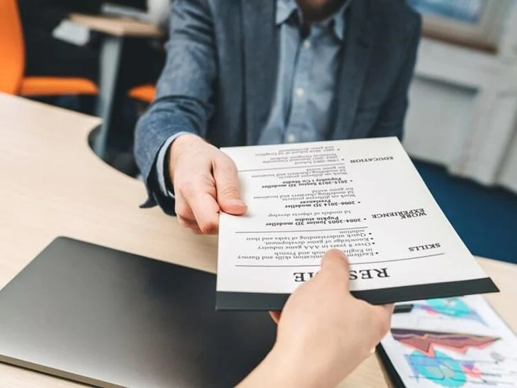 Lần đầu đi phỏng vấn xin việc, cần chuẩn bị gì?
