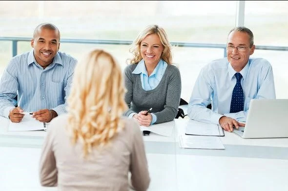 Lần đầu đi phỏng vấn xin việc, cần chuẩn bị gì?