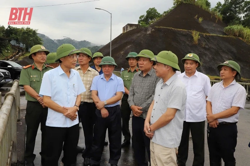 Phó Chủ tịch UBND tỉnh Đầu Thanh Tùng kiểm tra công tác ứng phó với bão số 3 tại Thường Xuân
