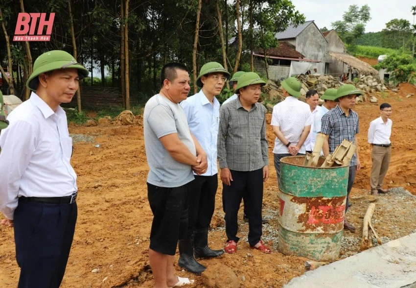 Phó Chủ tịch UBND tỉnh Đầu Thanh Tùng kiểm tra công tác ứng phó với bão số 3 tại Thường Xuân