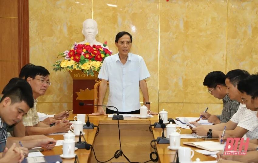 Phó Chủ tịch UBND tỉnh Đầu Thanh Tùng kiểm tra công tác ứng phó với bão số 3 tại Thường Xuân