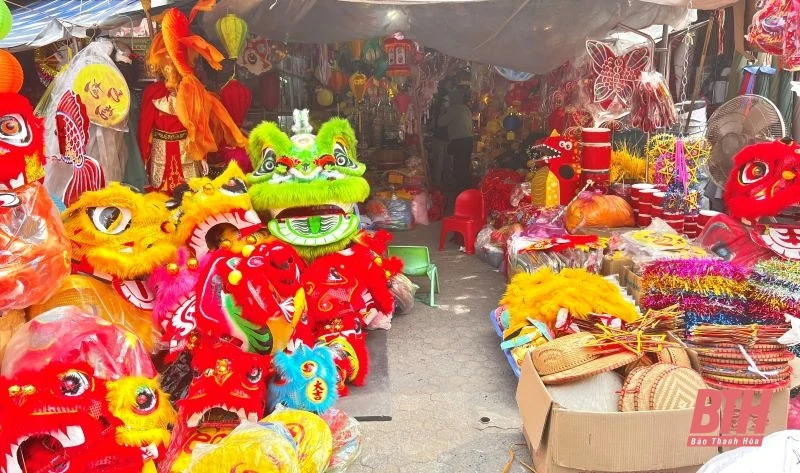 Sôi động thị trường đồ chơi trung thu