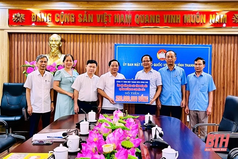 Ủy ban MTTQ m88 the thao tiếp nhận ủng hộ đồng bào bị thiệt hại do bão số 3