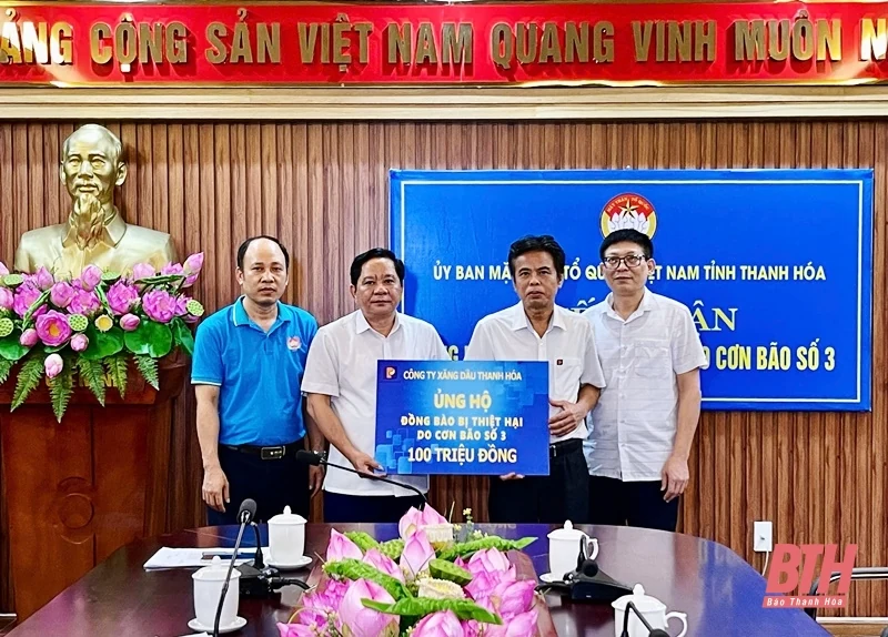 Ủy ban MTTQ m88 the thao tiếp nhận ủng hộ đồng bào bị thiệt hại do bão số 3