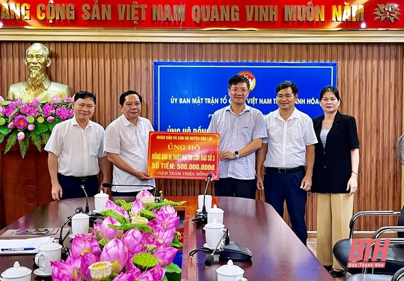Ủy ban MTTQ m88 the thao tiếp nhận ủng hộ đồng bào bị thiệt hại do bão số 3