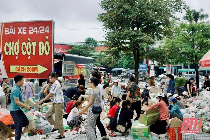 Hơn 1,185 tỷ đồng và nhiều hàng hóa ủng hộ đồng bào bị thiệt hại do bão số 3