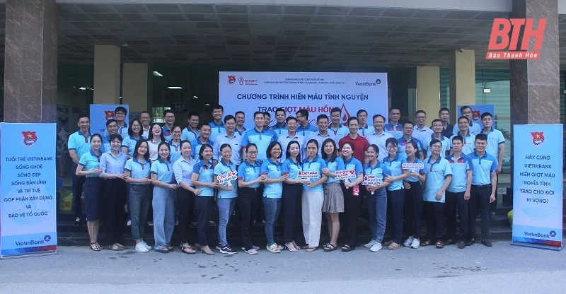 Ngày hội hiến máu tình nguyện “VietinBank - Trao giọt máu hồng sẻ chia sự sống” năm 2024